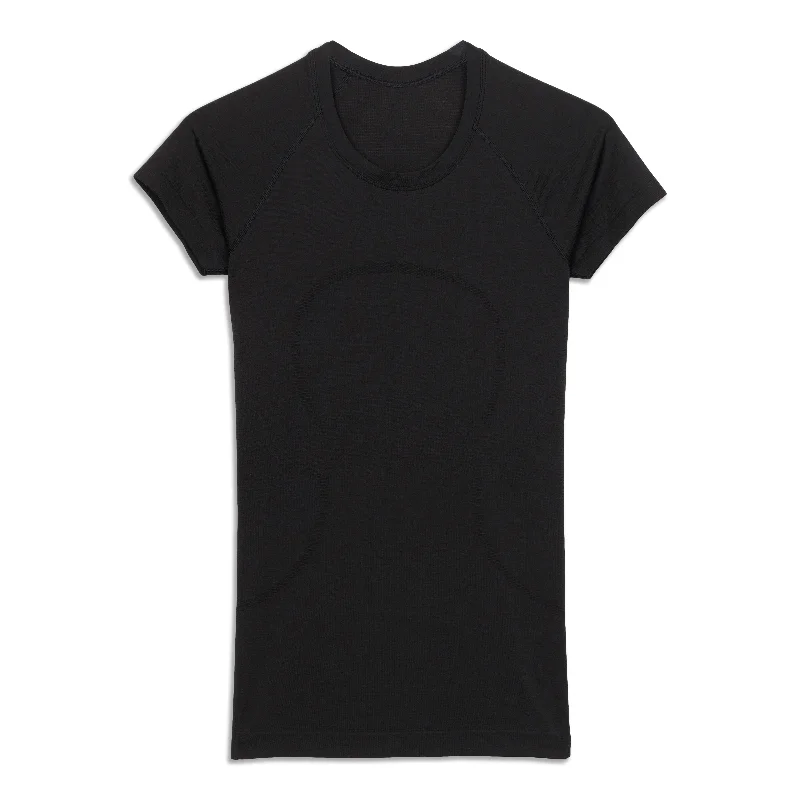 Swiftly Tech Short-Sleeve Shirt 2.0 - Resale Soft Silk Short Sleeve