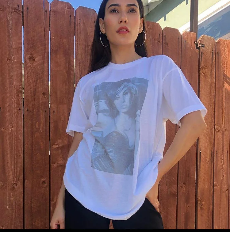 Amy Winehouse Graphic T-shirt Collared Crew Neck Turtle Neck