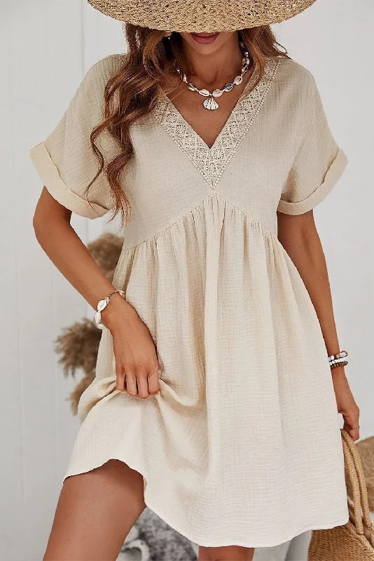 Bohemian Summer Mini Dress with Lace Detail Classic Casual Mini Dress