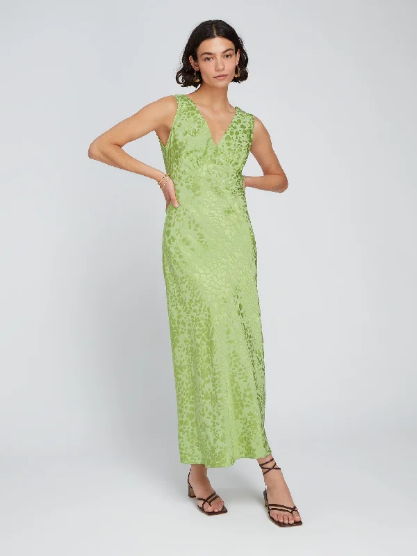 Iris Maxi Dress in Pistachio Green Trendy Short Sleeve Maxi Dress