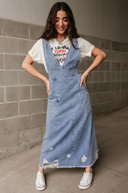Maren Denim Maxi Dress Stylish Maxi Dress with Pleats