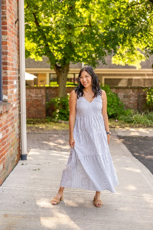 Meryl Sleeveless Tiered Maxi Dress Classic Strapless Maxi Dress