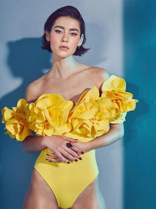 Ashore Swim Shop trendy 3D flower swimwear women swimming suit with skirt 3D flower bandeau one piece bathing suit Cross-Back Bikini Ashore Swim Shop trendy 3D flower swimwear women swimming suit with skirt 3D flower bandeau one piece bathing suit Cross-Back Bikini