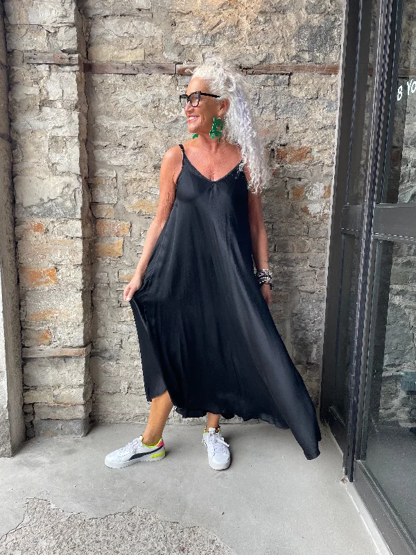 Satin V Neck Spaghetti Strap Maxi Dress - Black Chic Off-Shoulder Maxi Dress