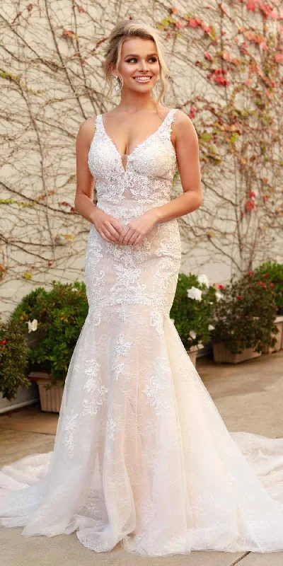 Nox Anabel H493 Classical V-Neckline Lace Mermaid Gown