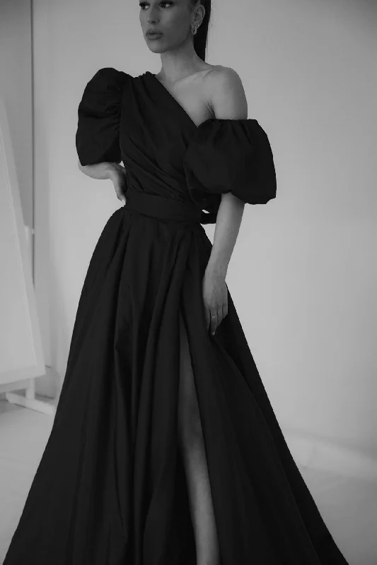 Fragrance Gown Black by HSH