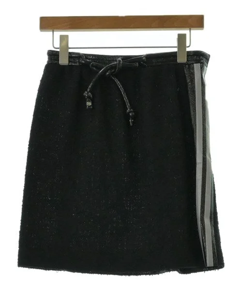 LOUIS VUITTON Mini skirts lace skirt delicate